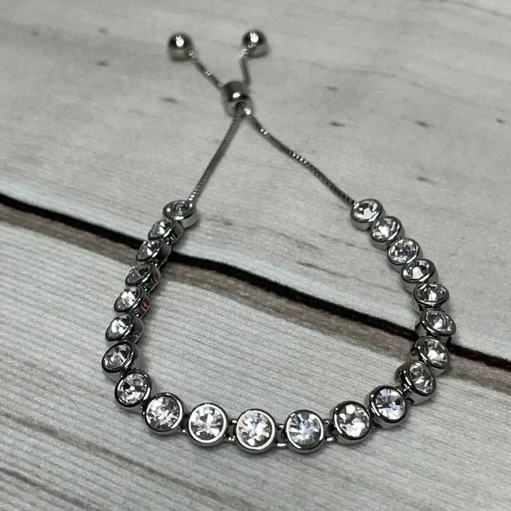 Premier Designs Bolo Bracelet Women OS Silver Crystal Adjustable Bezel Set Box